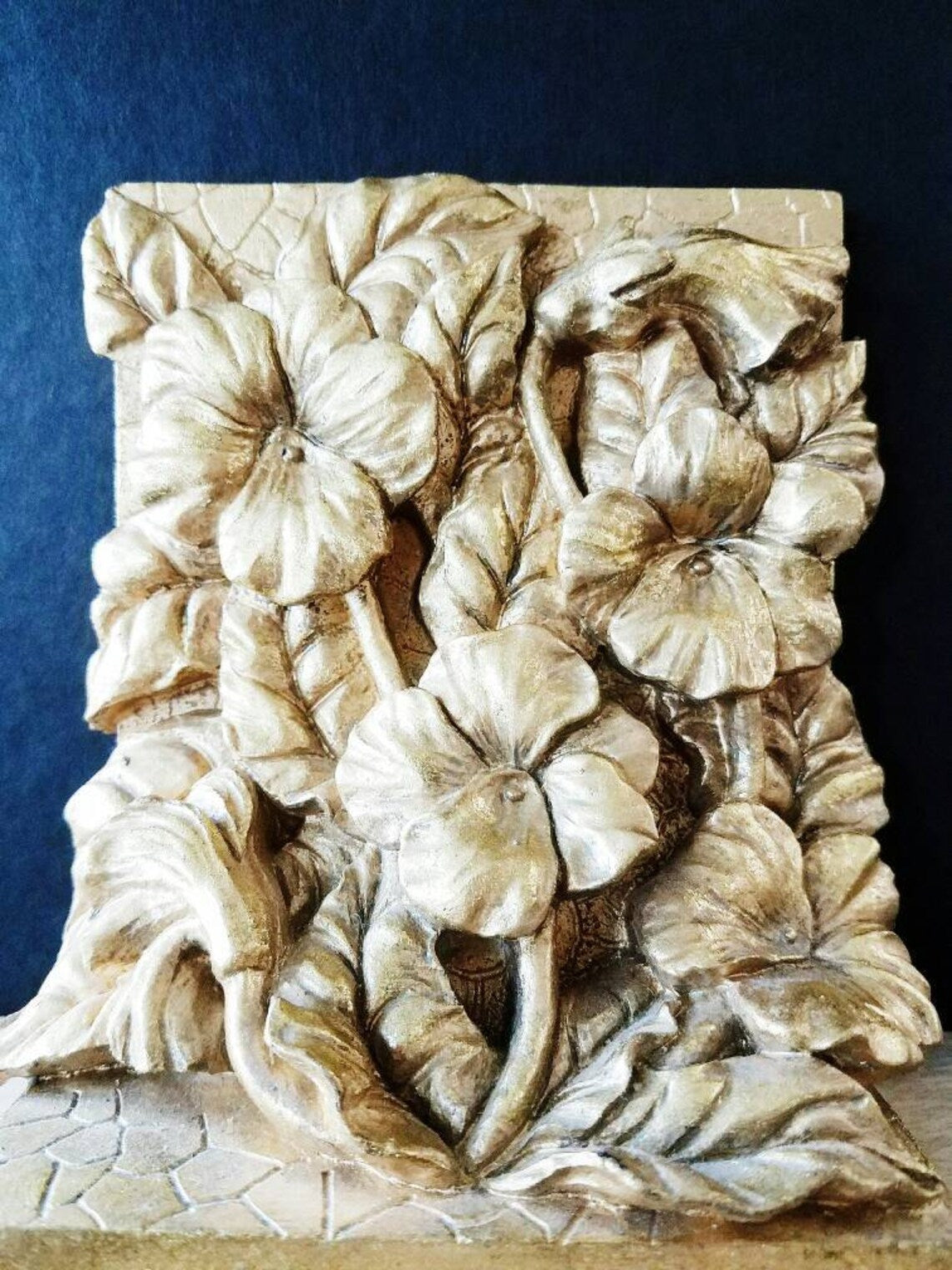 VINTAGE HOLLYWOOD REGENCY PANSY FLORAL BOOKENDS
